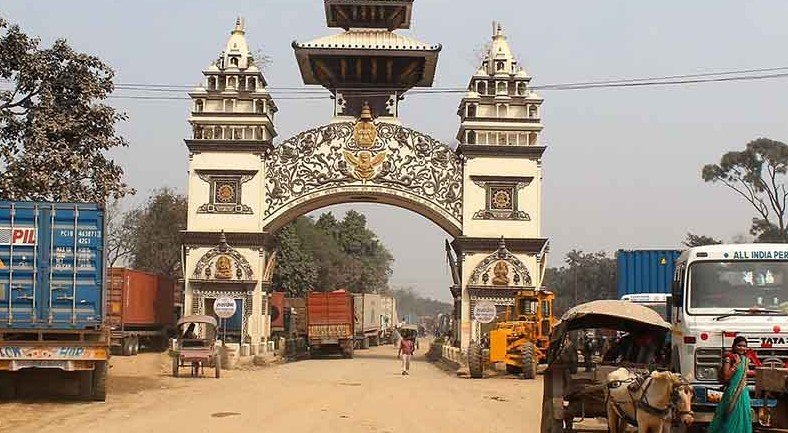 वीरगञ्ज नाका : भटमासको कच्चा तेल आयात ५२ अर्ब बढी, निर्यात ५५ अर्ब