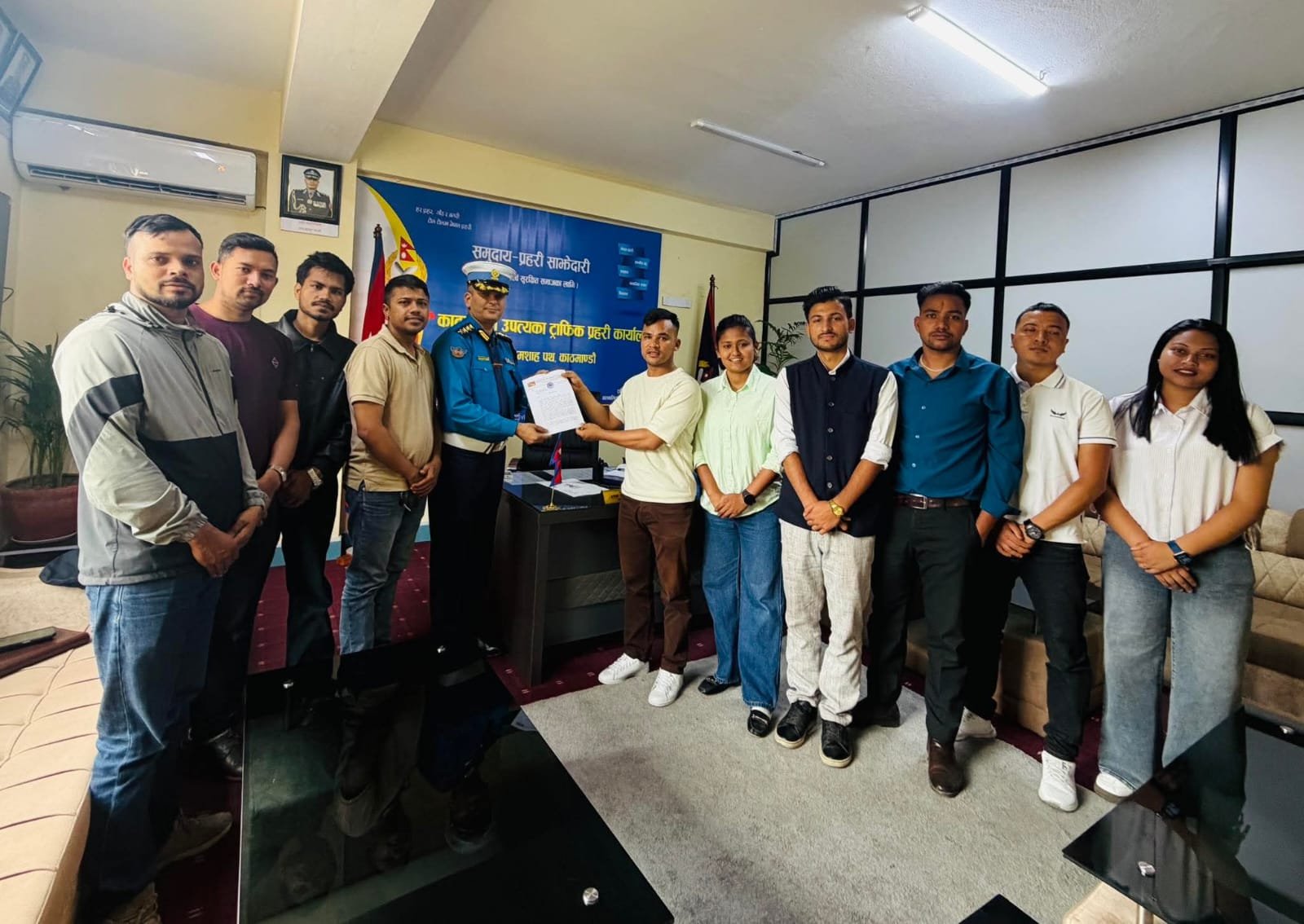 अनेरास्ववियुले बुझायो उपत्यका ट्राफिक महाशाखालाई ज्ञापनपत्र, यातायातमा विद्यार्थी सहुलियत ४५ प्रतिशत छुट कार्यान्वयन गर्न माग