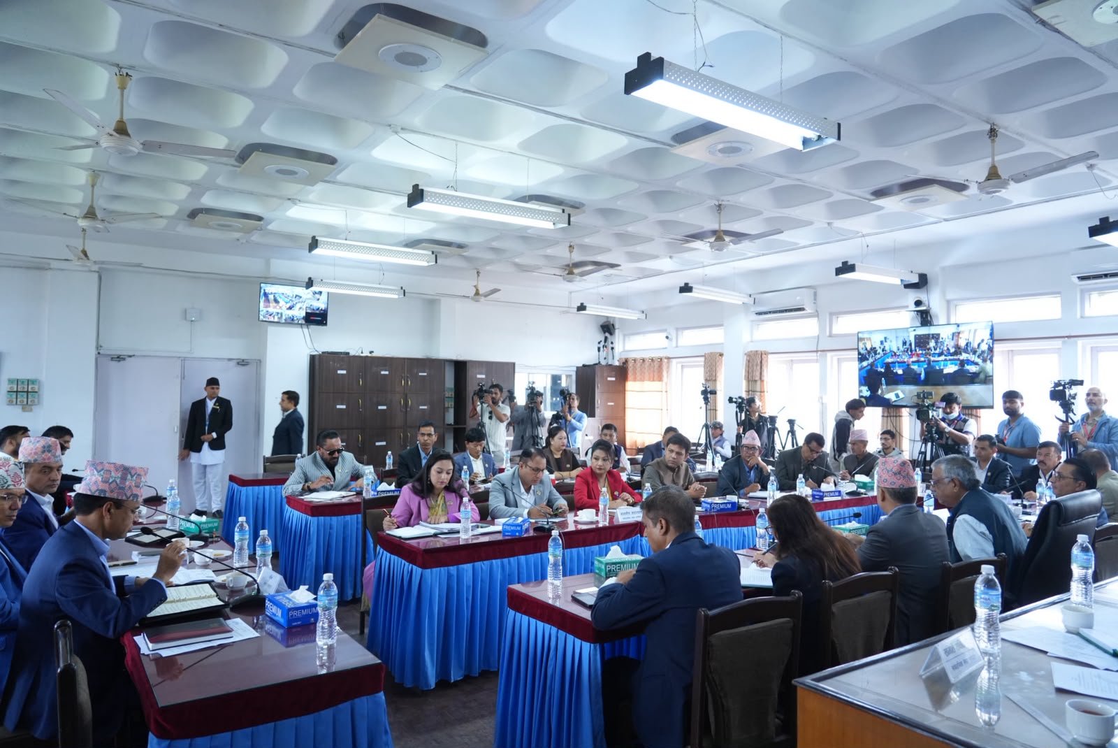 सिंहदरबारमा बस्यो सार्वजनिक लेखा समितिको पहिलो बैठक