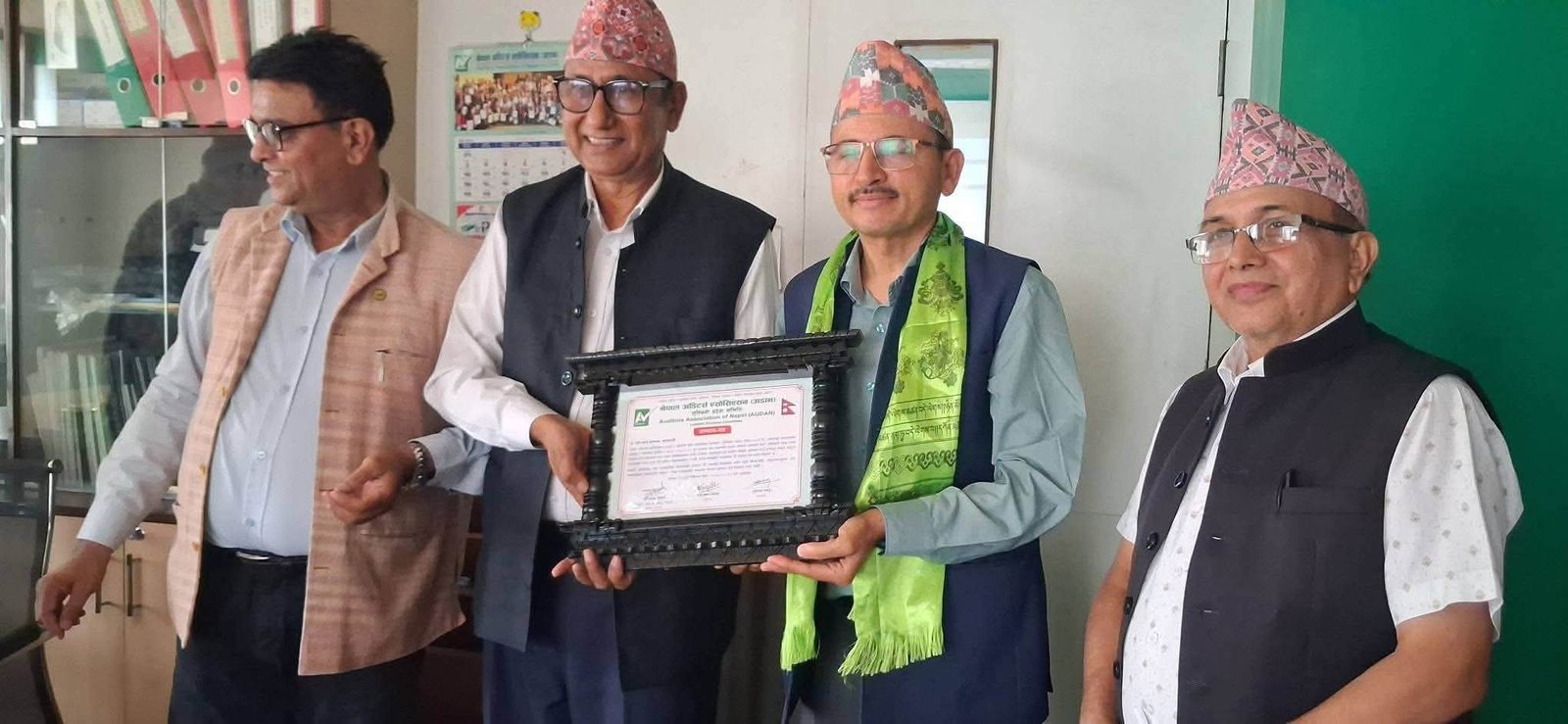 लुम्बिनी अडान जर्नलमा योगदान दिने लेखकलाई सम्मान